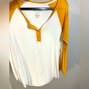 NWOT Medium American Eagle AE Soft & Sexy T